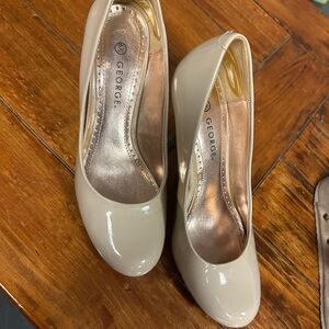 George Women's Cream Heels